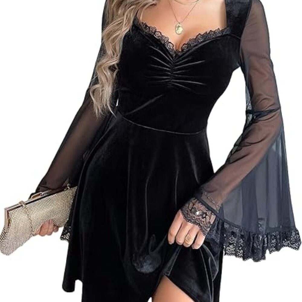 Gothic Dress Black Velvet Sweetheart Neckline Lace Trim High Waist Romantic Vint